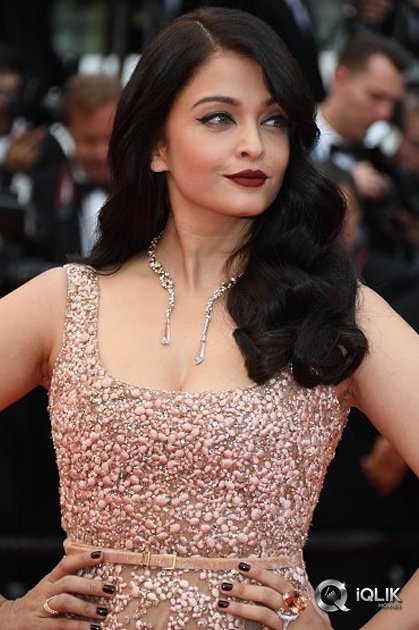 Aishwarya-Rai-at-Cannes-2016